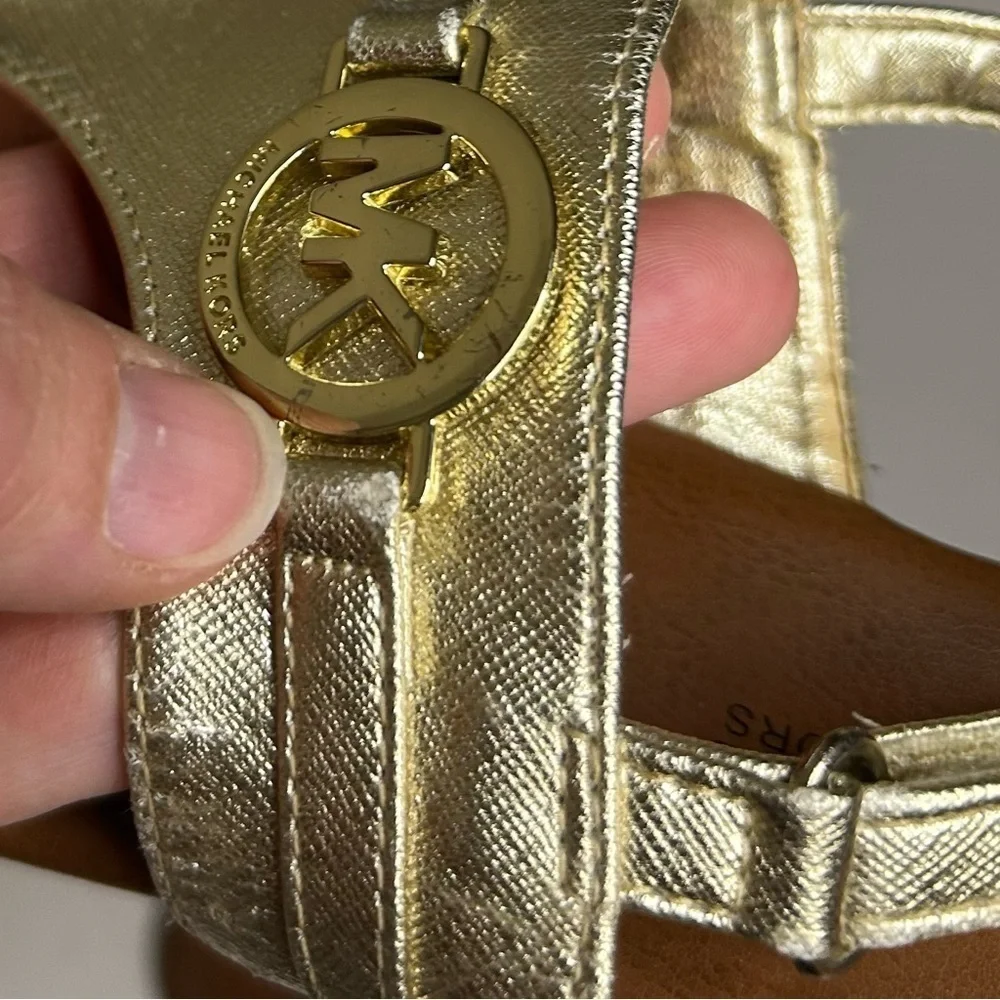 Girls Size 1 Gold Sandals MICHAEL KORS Thong Velcro Kids Shoes